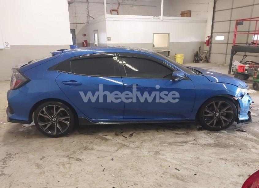 Photo 13 of 2018 Honda Civic SPORT TOURING (VIN SHHFK7H99JU431566)