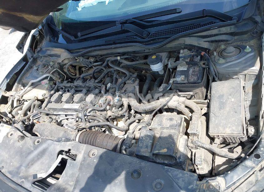 Photo 10 of 2018 Honda Civic SPORT TOURING (VIN SHHFK7H9XJU202202)