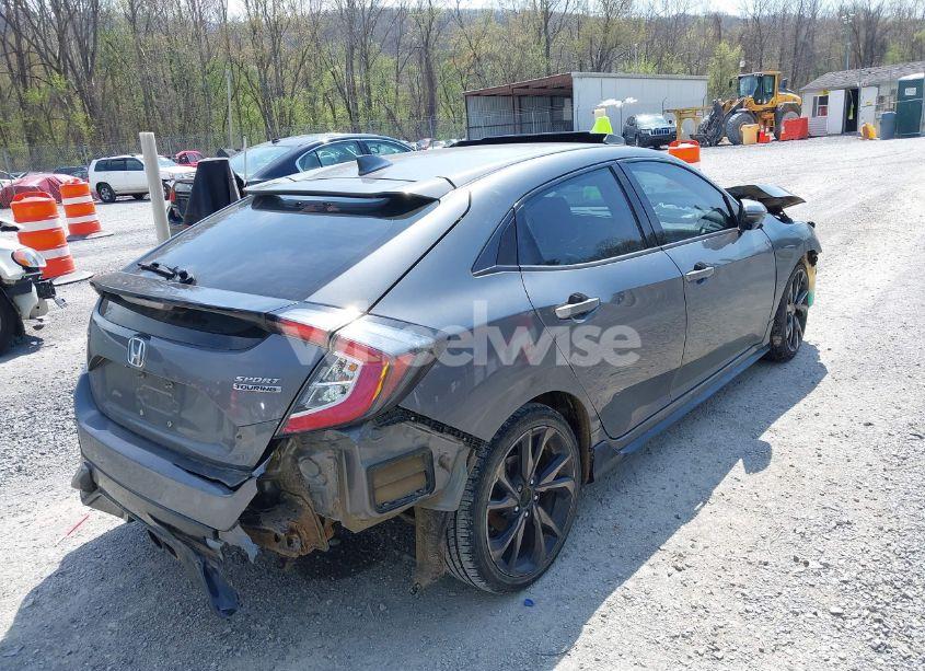 Photo 4 of 2018 Honda Civic SPORT TOURING (VIN SHHFK7H9XJU202202)
