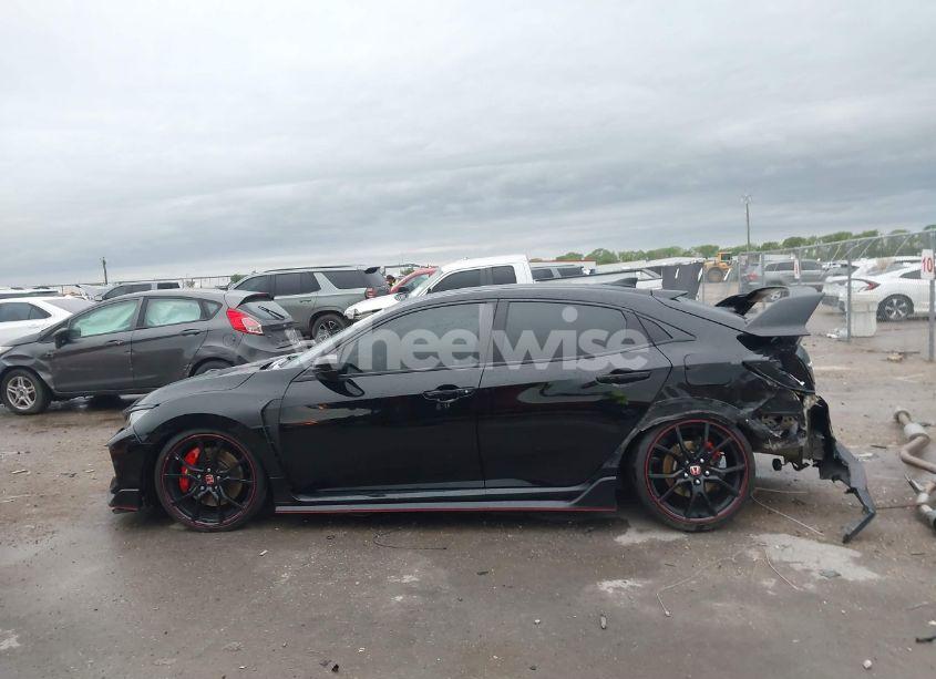 Photo 14 of 2019 Honda Civic TYPE R TOURING (VIN SHHFK8G72KU205747)