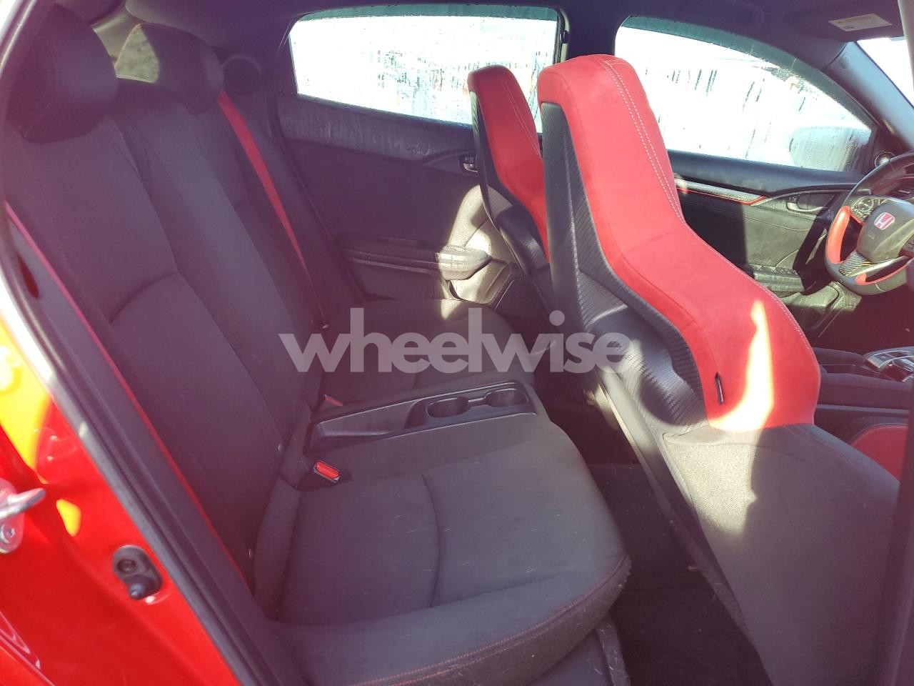 Photo 10 of 2018 HONDA CIVIC TYPE-R TOURING (VIN SHHFK8G73JU202113)