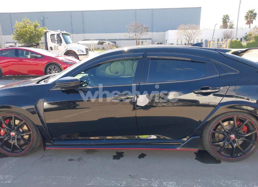 Photo 14 of 2019 Honda Civic TYPE R TOURING (VIN SHHFK8G74KU206849)