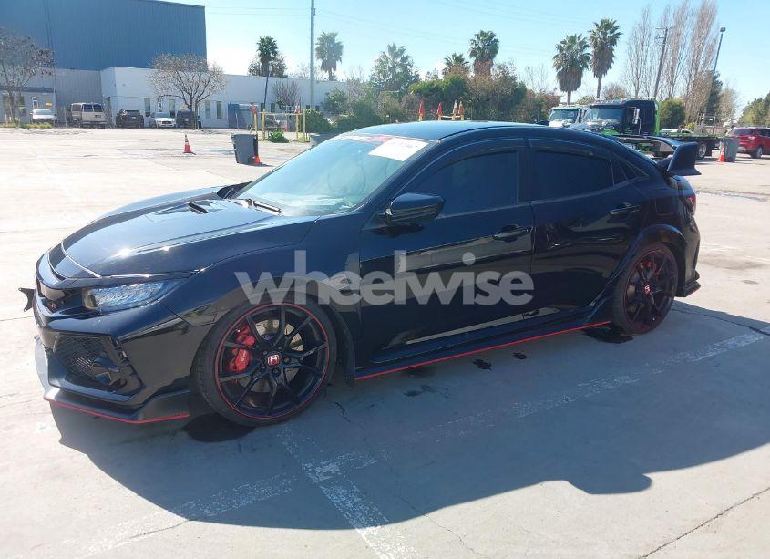 Photo 2 of 2019 Honda Civic TYPE R TOURING (VIN SHHFK8G74KU206849)