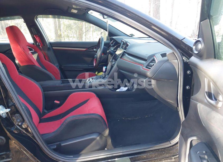 Photo 5 of 2018 Honda Civic TYPE R TOURING (VIN SHHFK8G77JU204513)