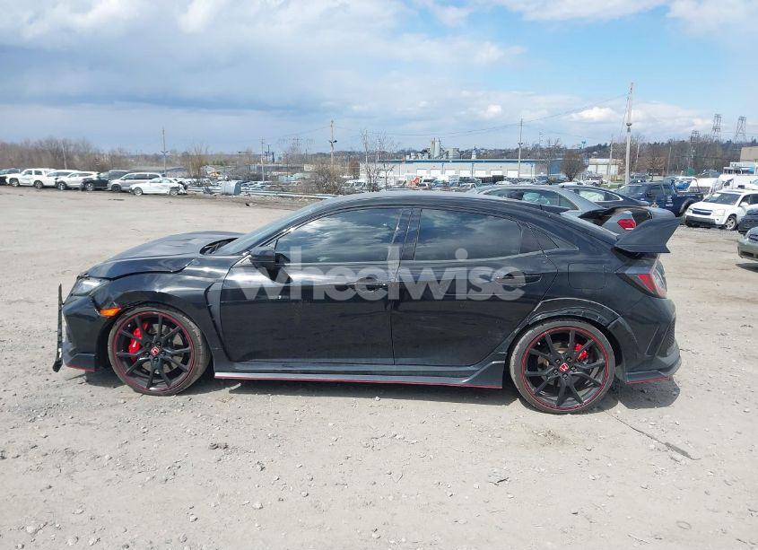 Photo 13 of 2019 Honda Civic TYPE R TOURING (VIN SHHFK8G7XKU202773)