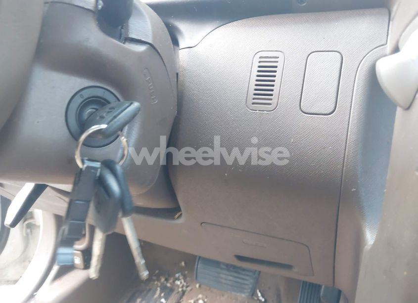 Photo 11 of 2002 Honda Cr-v LX (VIN SHSRD68432U002246)