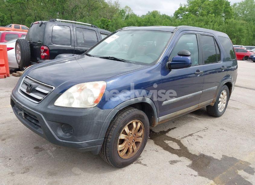 Photo 2 of 2005 Honda Cr-v EX (VIN SHSRD78825U300526)