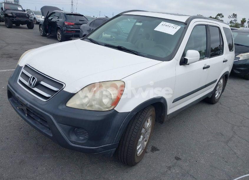 Photo 2 of 2005 Honda Cr-v EX (VIN SHSRD78825U324518)