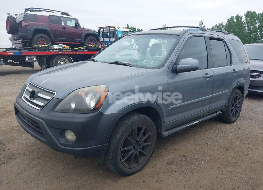 Photo 2 of 2005 Honda Cr-v SE (VIN SHSRD78955U326742)