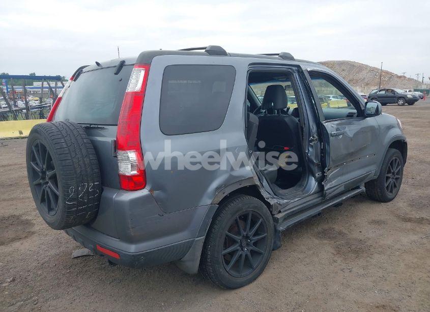 Photo 4 of 2005 Honda Cr-v SE (VIN SHSRD78955U326742)