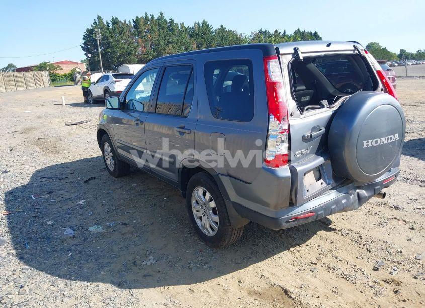 Photo 3 of 2005 Honda Cr-v SE (VIN SHSRD78965U342142)