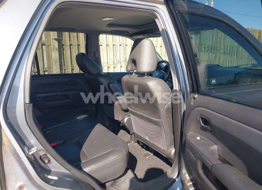 Photo 8 of 2005 Honda Cr-v SE (VIN SHSRD78965U342142)