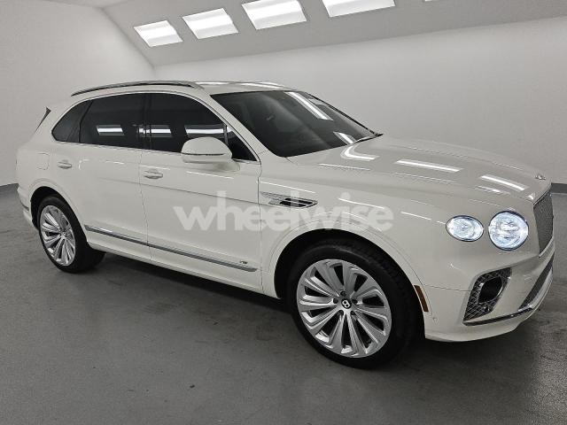 Photo 7 of 2021 BENTLEY BENTAYGA (VIN SJAAM2ZV7MC033604)