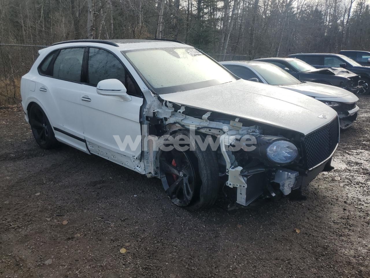 Photo 4 of 2021 BENTLEY BENTAYGA (VIN SJAAM2ZVXMC034004)