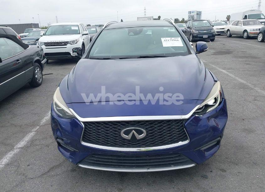 Photo 12 of 2018 Infiniti Qx30 PREMIUM (VIN SJKCH5CP8JA046812)