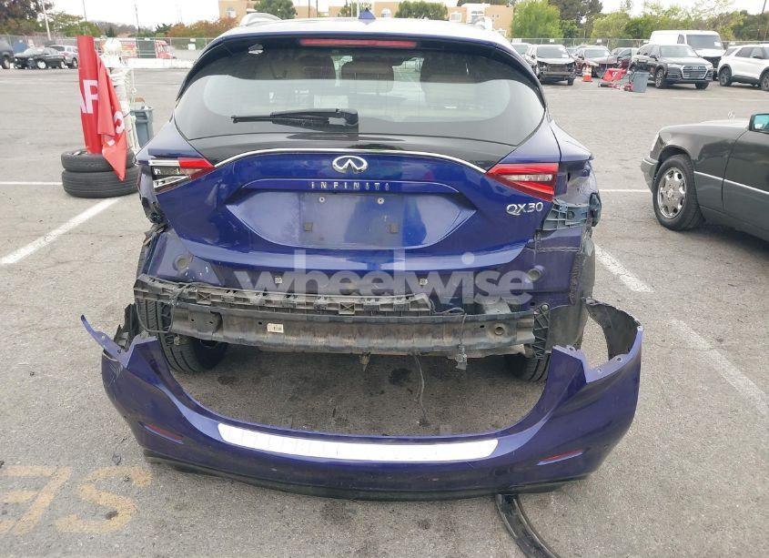 Photo 16 of 2018 Infiniti Qx30 PREMIUM (VIN SJKCH5CP8JA046812)