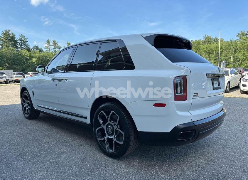 Photo 3 of 2020 Rolls-royce Cullinan BLACK BADGE (VIN SLATV8C05LU200594)