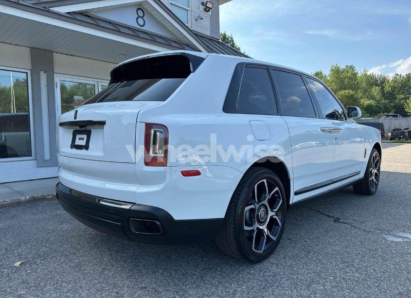 Photo 4 of 2020 Rolls-royce Cullinan BLACK BADGE (VIN SLATV8C05LU200594)