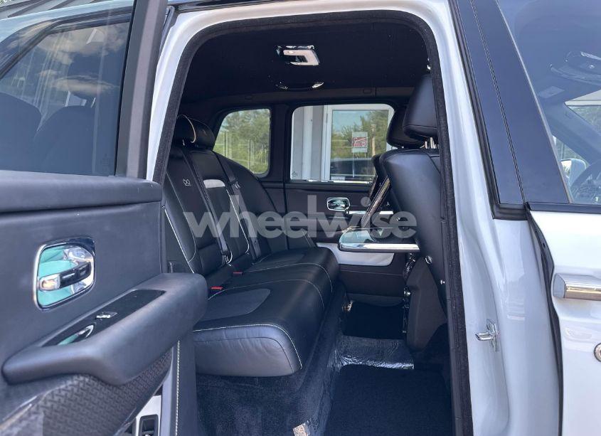 Photo 8 of 2020 Rolls-royce Cullinan BLACK BADGE (VIN SLATV8C05LU200594)