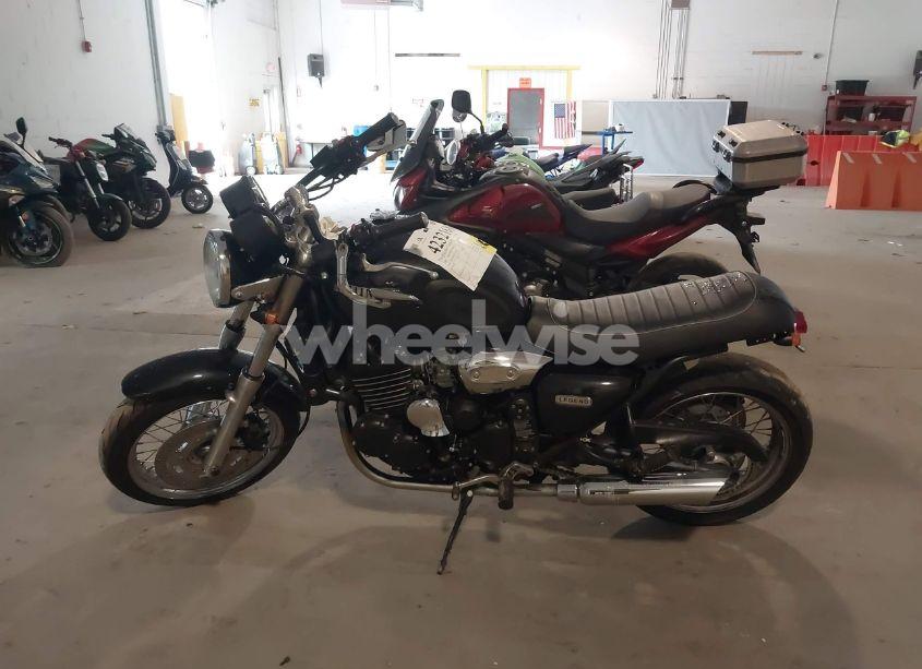 Photo 13 of 2001 Triumph Motorcycle LEGEND TT (VIN SMT396DJ71J129827)