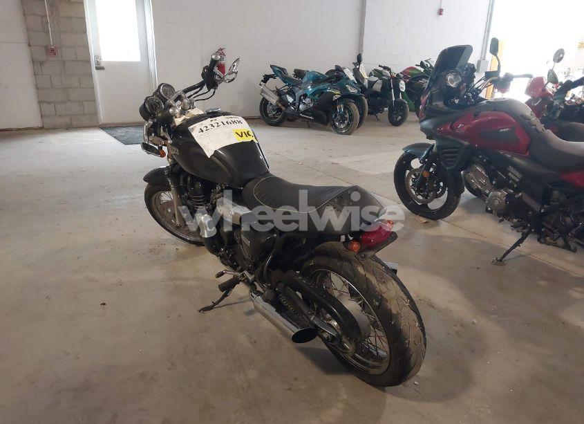 Photo 3 of 2001 Triumph Motorcycle LEGEND TT (VIN SMT396DJ71J129827)