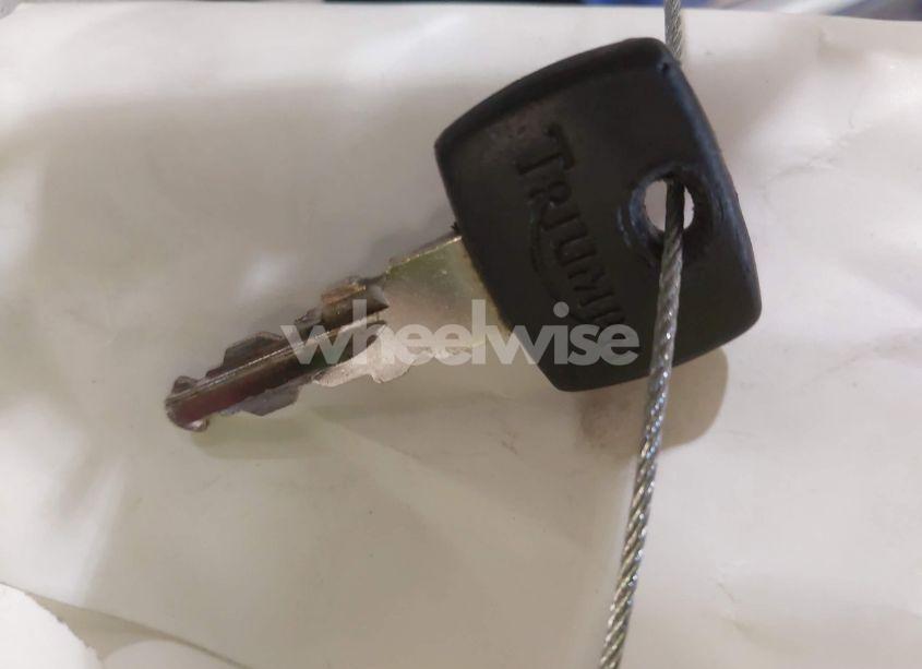 Photo 11 of 2002 Triumph Motorcycle SPRINT ST (VIN SMT600FVX2J147390)