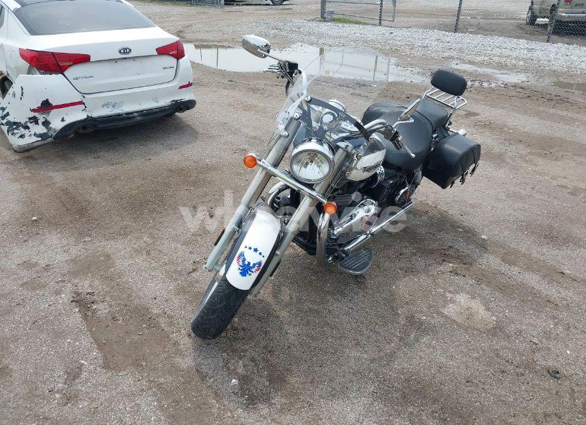 Photo 2 of 2011 Triumph Motorcycle AMERICA (VIN SMT905RN6BT488232)