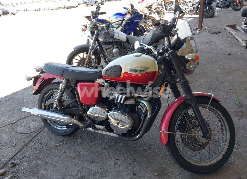 Photo 12 of 2012 Triumph Motorcycle BONNEVILLE T100 (VIN SMT910K11CT516916)
