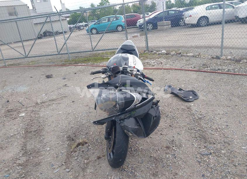 Photo 5 of 2014 Triumph Motorcycle DAYTONA 675 (VIN SMTA01YK4EJ621728)