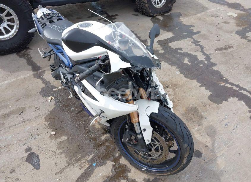 2014 Triumph Motorcycle DAYTONA 675 (VIN SMTA01YKXEJ627677) main photo