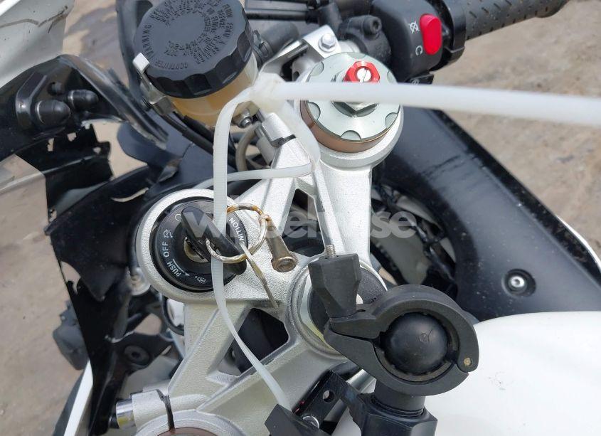 Photo 11 of 2014 Triumph Motorcycle DAYTONA 675 (VIN SMTA01YKXEJ627677)