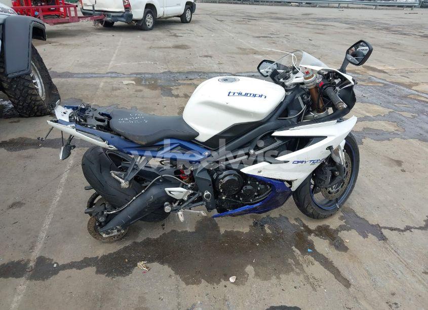 Photo 12 of 2014 Triumph Motorcycle DAYTONA 675 (VIN SMTA01YKXEJ627677)