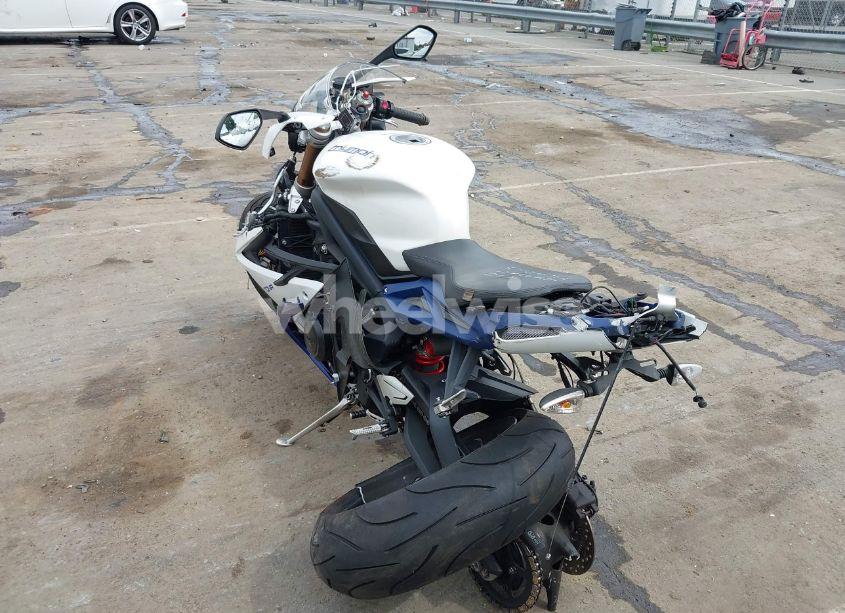 Photo 3 of 2014 Triumph Motorcycle DAYTONA 675 (VIN SMTA01YKXEJ627677)