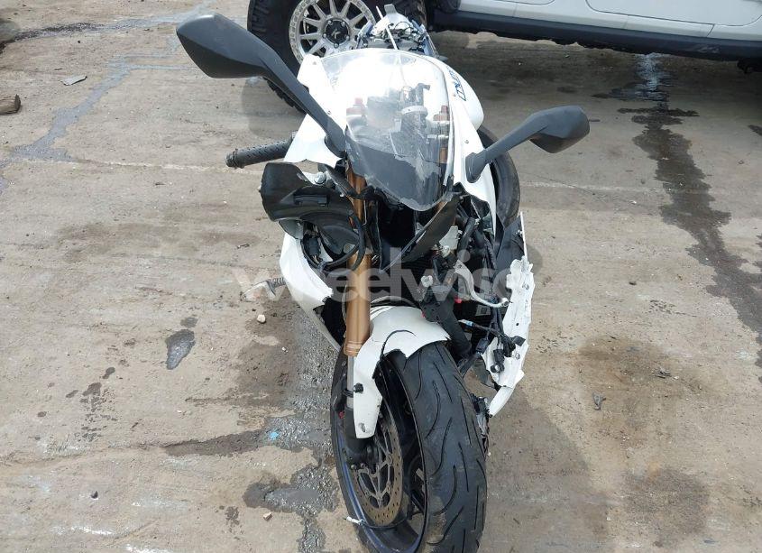 Photo 5 of 2014 Triumph Motorcycle DAYTONA 675 (VIN SMTA01YKXEJ627677)