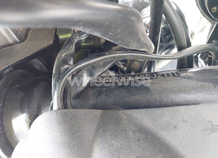 Photo 10 of 2005 Triumph Motorcycle ROCKET III (VIN SMTC00L465J211119)