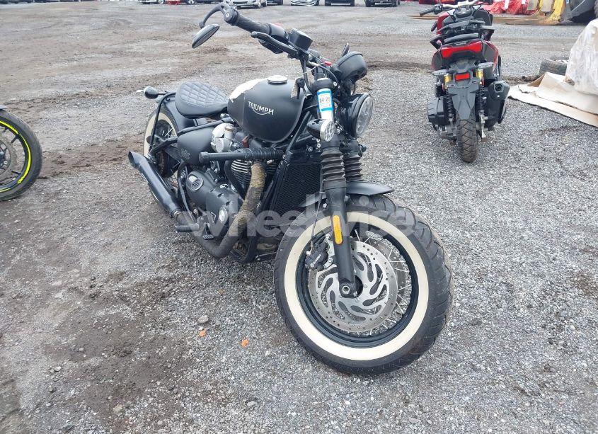 2018 Triumph Motorcycle BONNEVILLE BOBBER BLACK (VIN SMTD53HL7JT888010) main photo