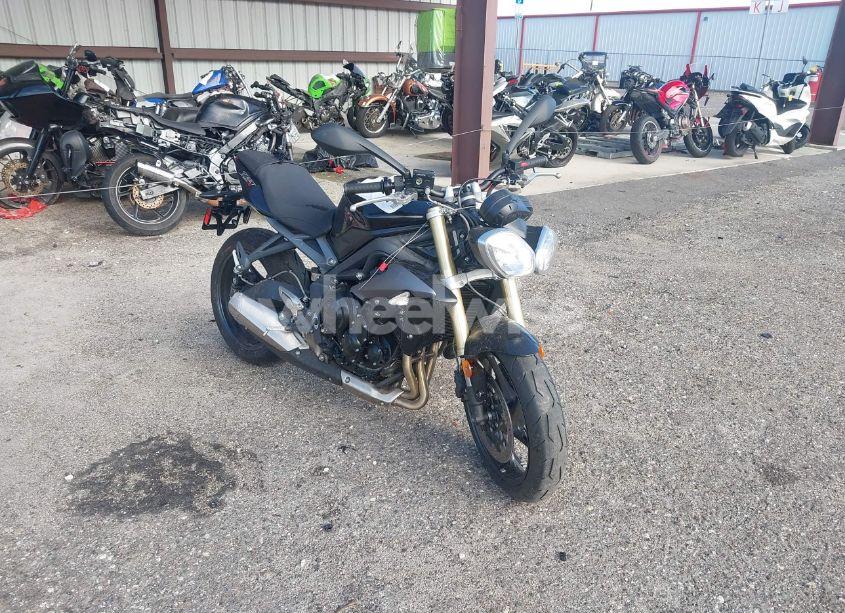 2015 Triumph Motorcycle STREET TRIPLE (VIN SMTL02NE7FT673034) main photo