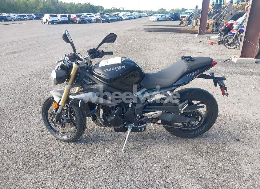Photo 13 of 2015 Triumph Motorcycle STREET TRIPLE (VIN SMTL02NE7FT673034)
