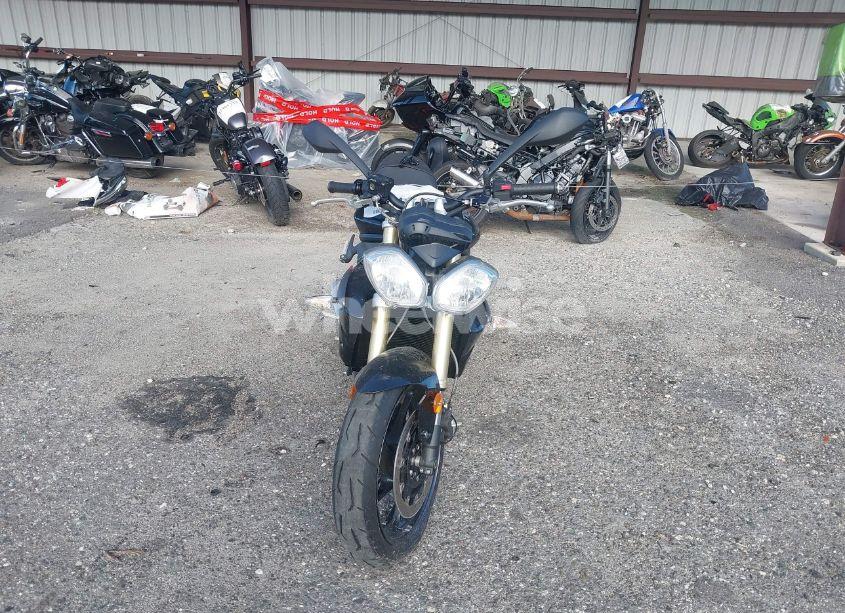 Photo 5 of 2015 Triumph Motorcycle STREET TRIPLE (VIN SMTL02NE7FT673034)