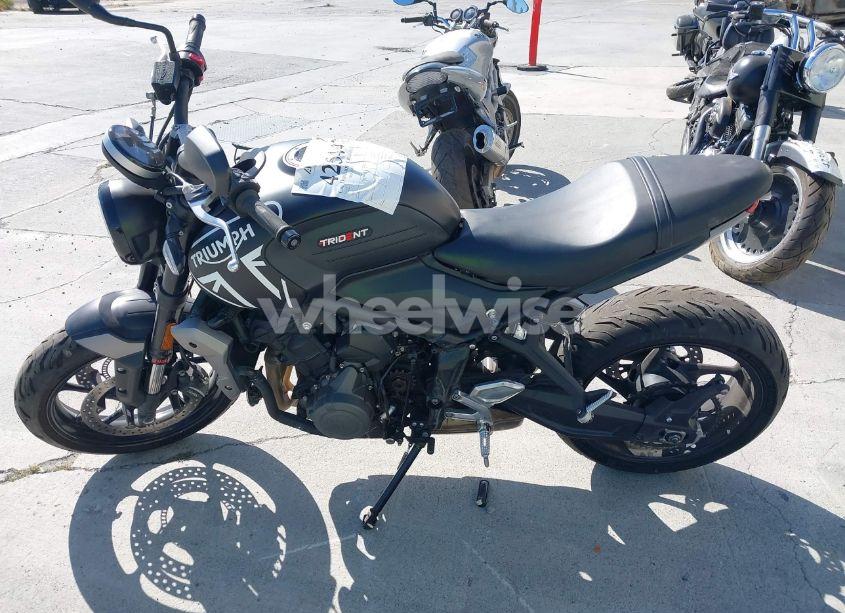 Photo 13 of 2022 Triumph Motorcycle TRIDENT 660 (VIN SMTL10UL4NTAU8299)