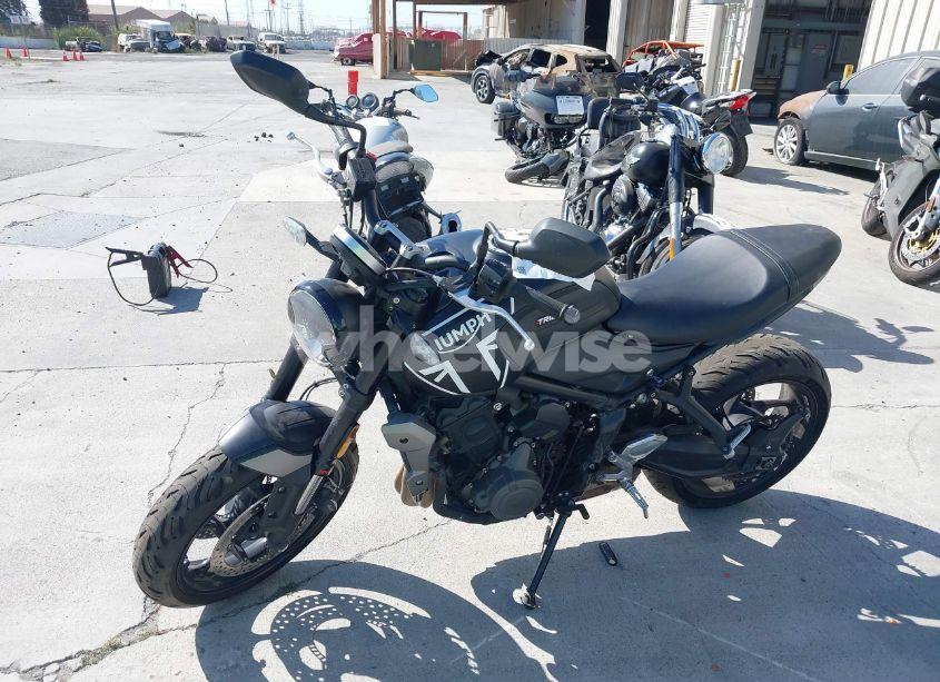 Photo 2 of 2022 Triumph Motorcycle TRIDENT 660 (VIN SMTL10UL4NTAU8299)