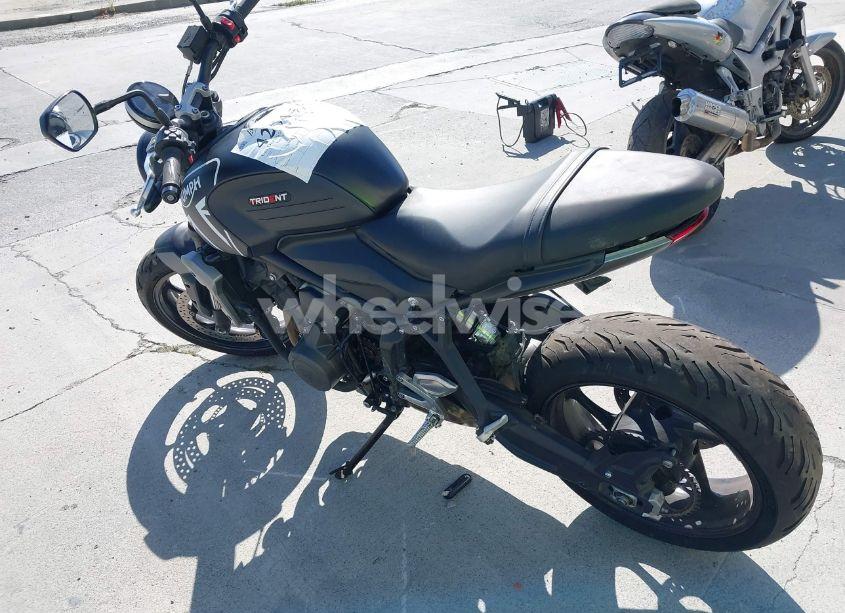 Photo 3 of 2022 Triumph Motorcycle TRIDENT 660 (VIN SMTL10UL4NTAU8299)