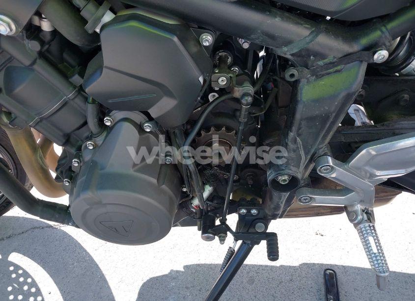 Photo 9 of 2022 Triumph Motorcycle TRIDENT 660 (VIN SMTL10UL4NTAU8299)