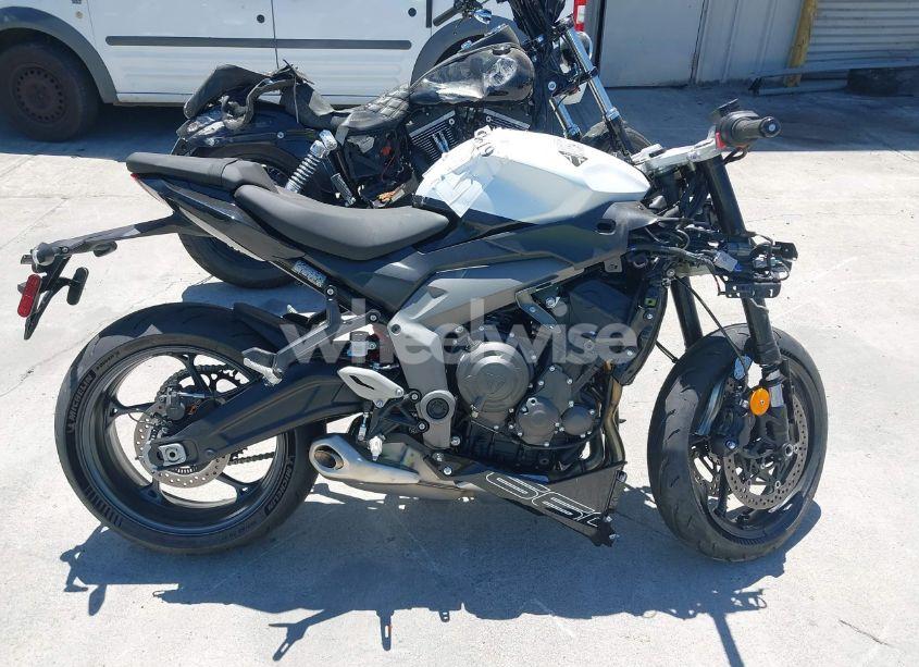 Photo 11 of 2025 Triumph Motorcycle DAYTONA 660 (VIN SMTL23UF1STBY5382)