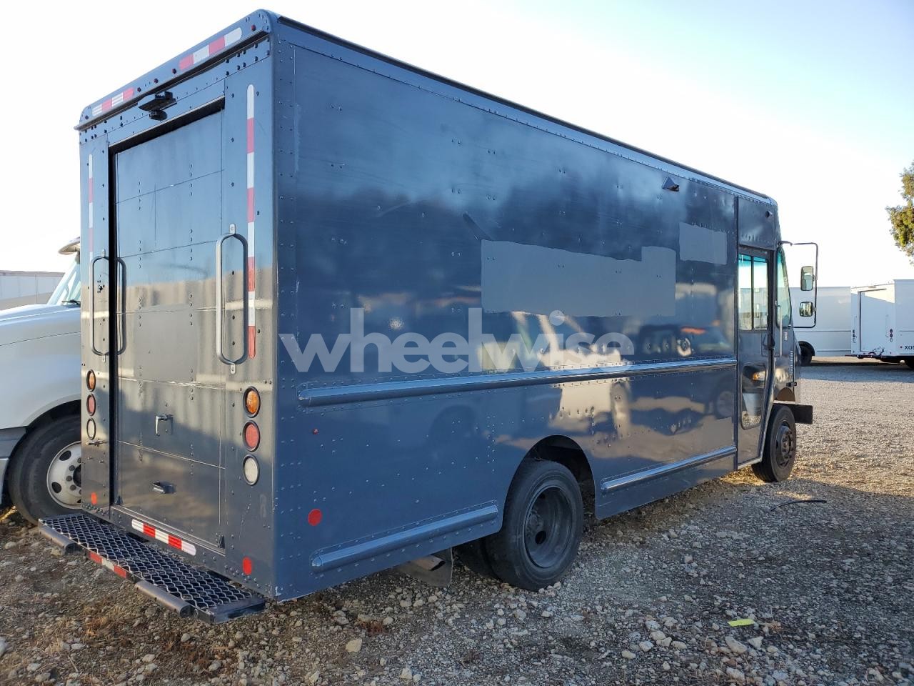 Photo 3 of 2021 FREIGHTLINER CHASSIS M LINE WALK-IN VAN (VIN UU1DJF00X65793447)