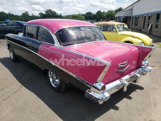 Photo 8 of 1957 CHEVROLET 210 (VIN VB570117832)