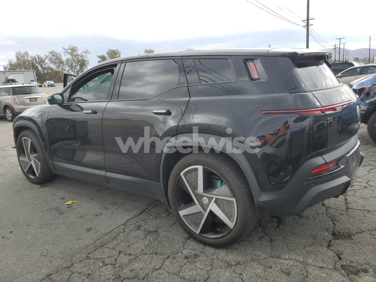 Photo 2 of 2023 FISKER INC. OCEAN OCEAN ONE (VIN VCF1ZBU21PG002200)