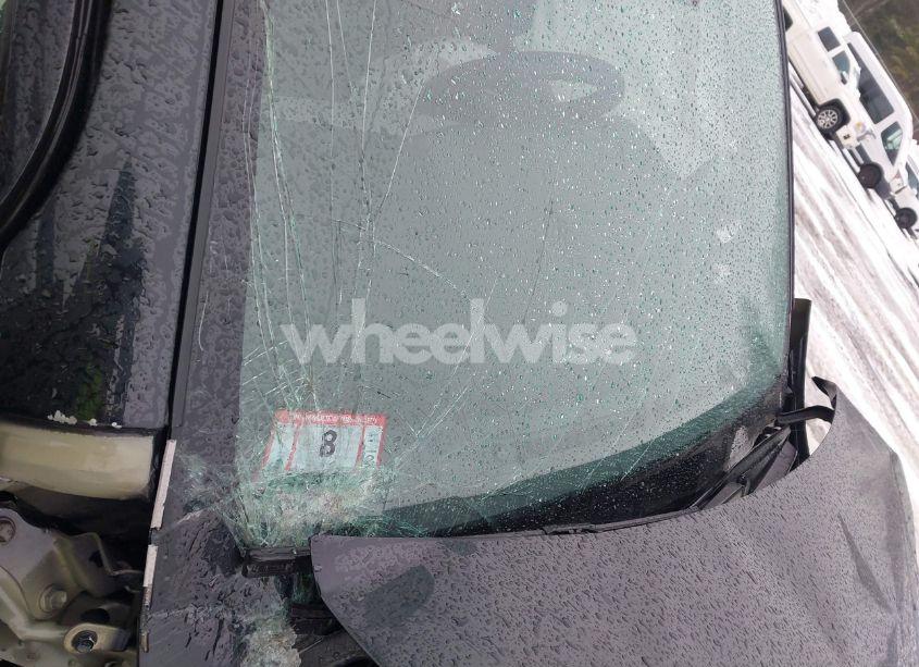 Photo 19 of 2018 Toyota Yaris LE (VIN VNKJTUD39JA095958)