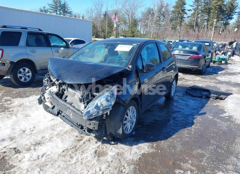 Photo 2 of 2018 Toyota Yaris LE (VIN VNKJTUD39JA095958)