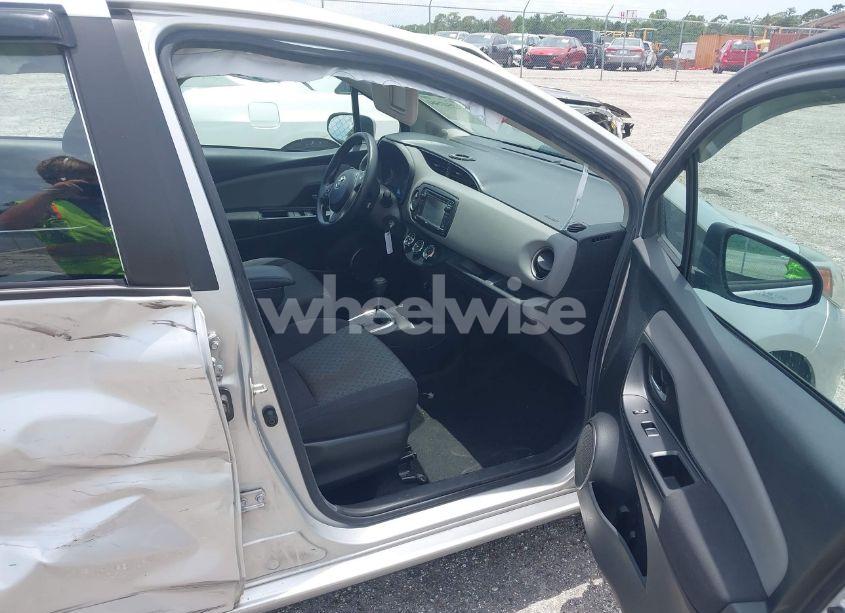 Photo 5 of 2015 Toyota Yaris LE (VIN VNKKTUD30FA019329)